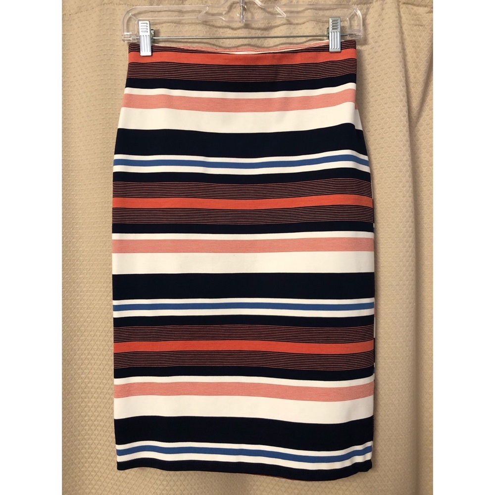 Navy and coral pencil skirt
